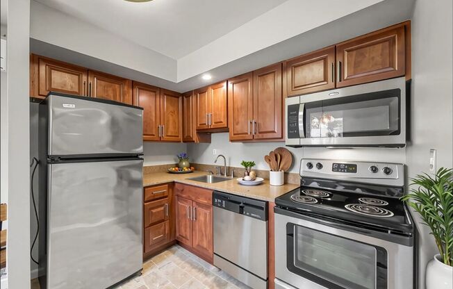 3 beds, 1.5 baths, 1,200 sqft, $2,610, Unit F22