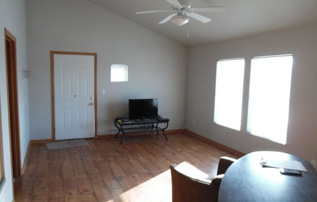 647 Mitchell St Unit A2