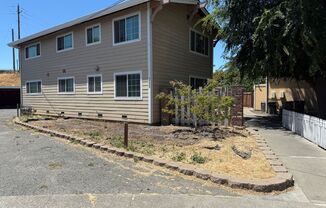 2225 Hillsborough Ct