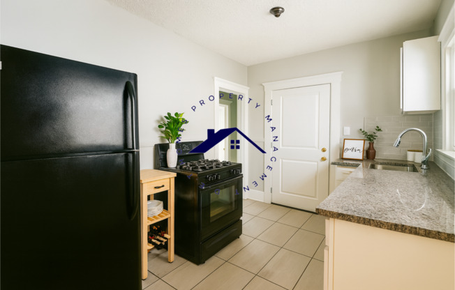 7633 WOODROW WILSON ST