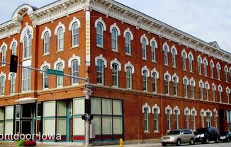 401 N. Brady St. Forrest Block