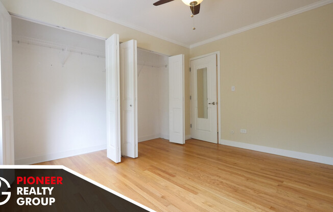 625 W Wrightwood 202