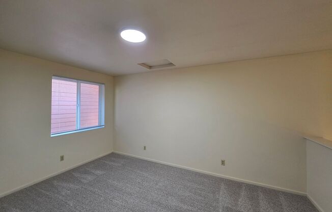 1 bed, 1 bath, $1,295, Unit 102