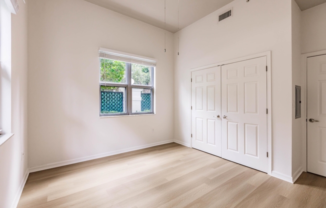 3 beds, 2 baths, 1,355 sqft, $3,995