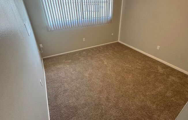 1 bed, 1 bath, 700 sqft, $2,010, Unit 436