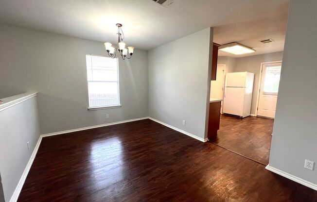 3 beds, 2 baths, $1,795