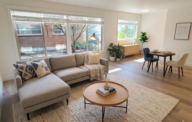 2 beds, 1 bath, 731 sqft, $2,695, Unit 105