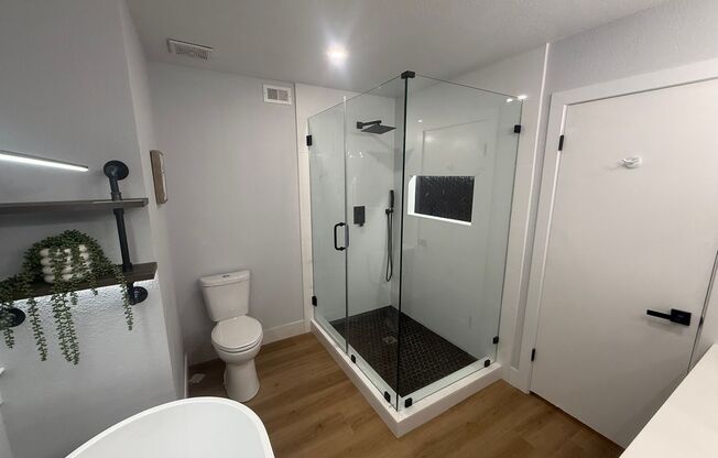 3 beds, 2 baths, $2,200