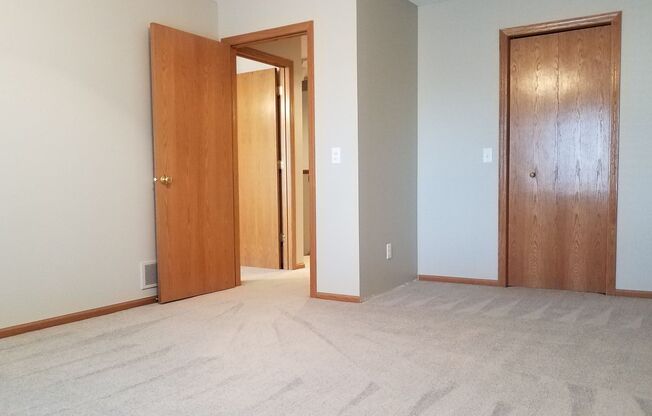 2 beds, 2 baths, $1,995