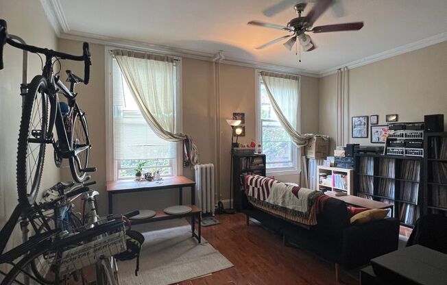 2211-13-15 Spruce Street