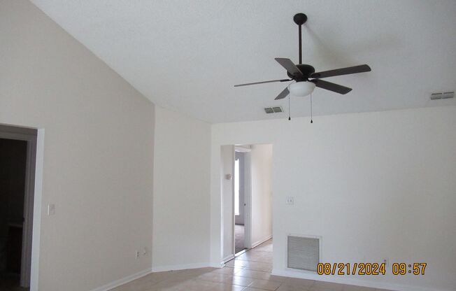 2 beds, 2 baths, $1,350