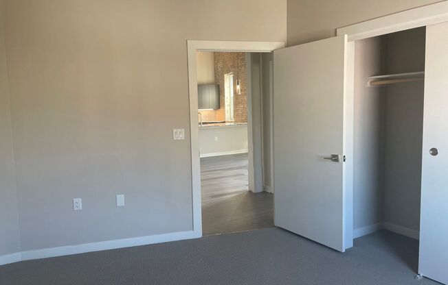 2 beds, 1 bath, 1,002 sqft, $2,215, Unit Cream City Lofts-409