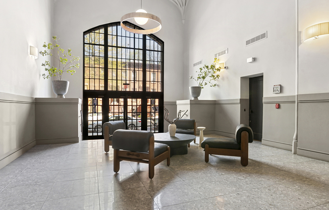 1 bed, 1 bath, $3,277, Unit 208