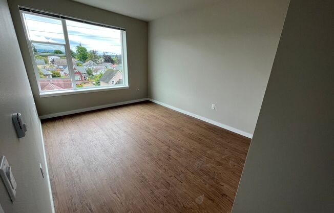 1 bed, 1 bath, 434 sqft, $1,575, Unit 403