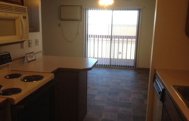 2 beds, 2 baths, 1,165 sqft, $1,150, Unit 201