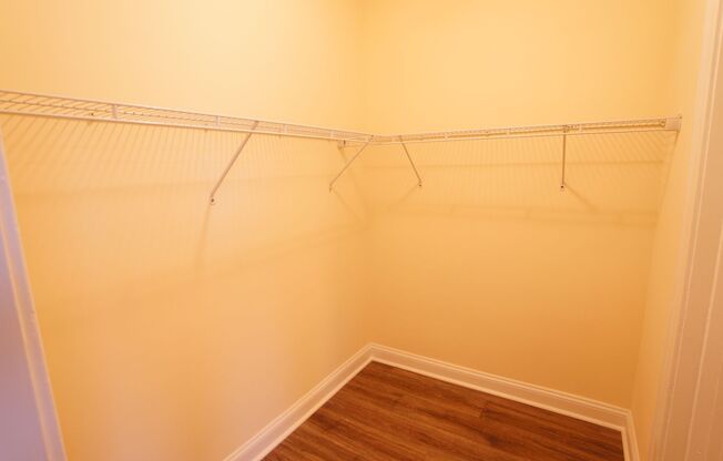 Studio, 1 bath, 427 sqft, $1,695, Unit 207