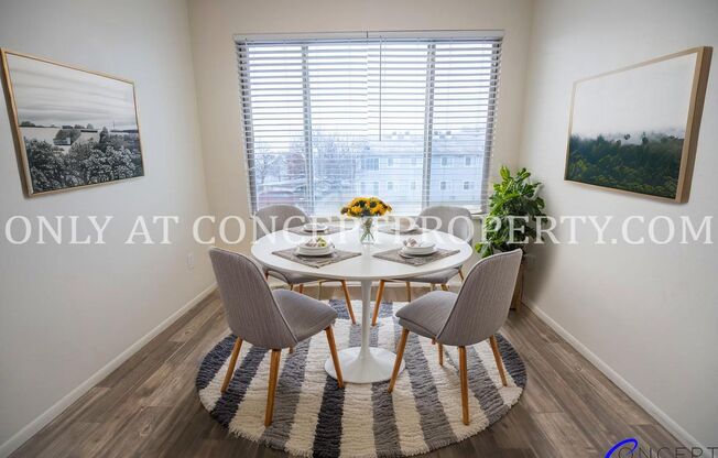 2 beds, 1 bath, 810 sqft, $1,249, Unit 43