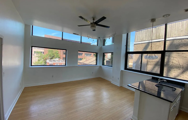 Old City 1BR with Skyline Views