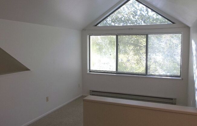 524 W. Laurel St