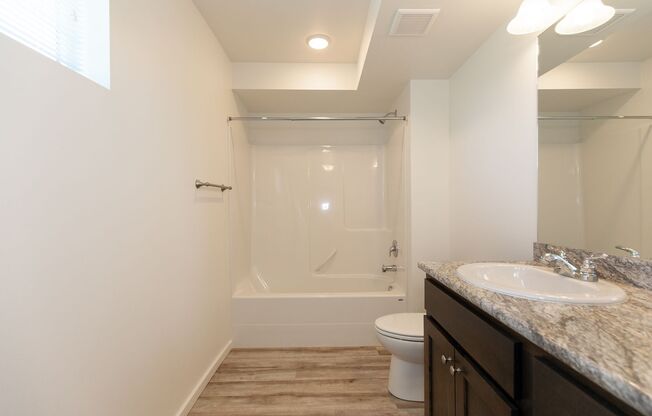 2 beds, 2 baths, 952 sqft, $1,695, Unit 106-302