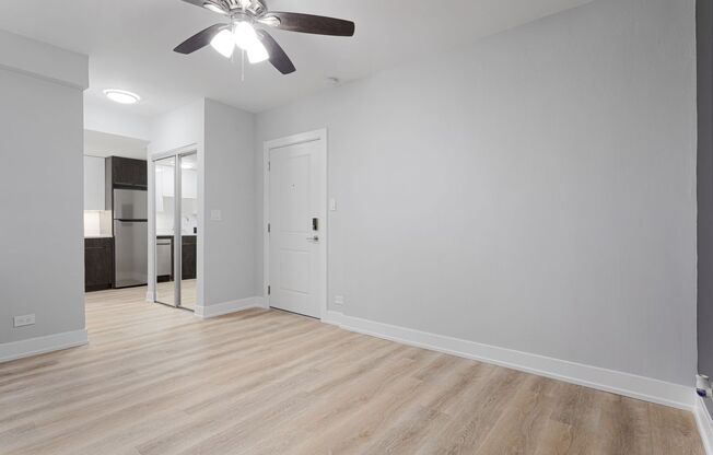 Studio, 1 bath, 250 sqft, $1,425, Unit 4C