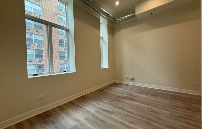 1 bed, 1.5 baths, 689 sqft, $3,395, Unit 204