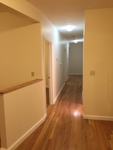 3 beds, 1 bath, 850 sqft, $4,200, Unit 5(3B)