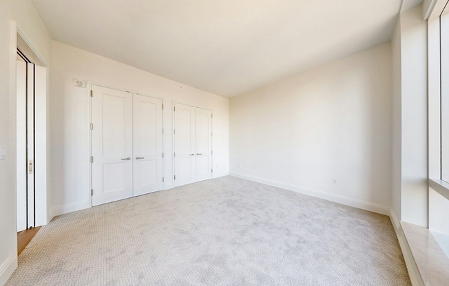 1 bed, 1 bath, 882 sqft, $6,500, Unit 4011