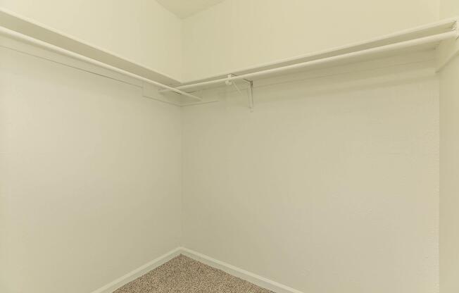 3 beds, 2 baths, 1,250 sqft, $1,275