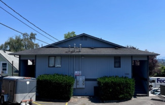 3322 LOMBARD AVE
