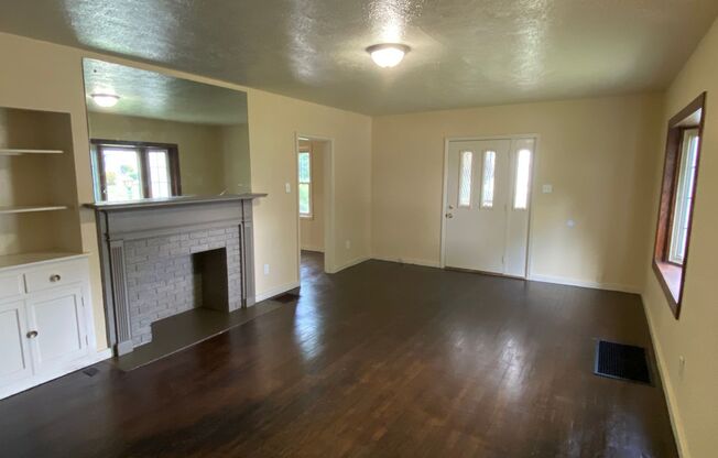 2 beds, 1 bath, $950