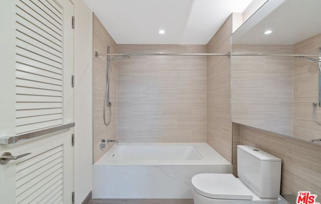 1 bed, 1 bath, 852 sqft, $3,500, Unit 4208