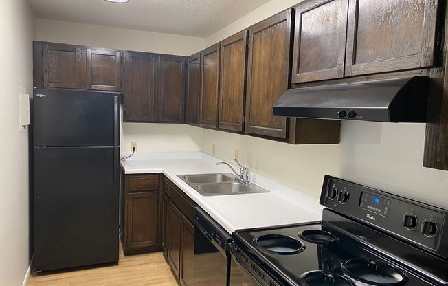 1 bed, 1 bath, 812 sqft, $1,250, Unit 201-206