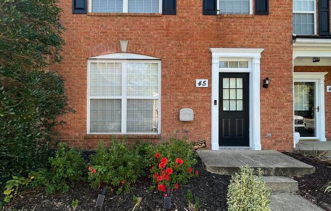 3 Bedroom Townhome in Brentwood