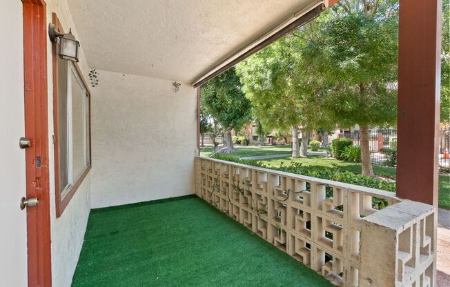 Welcome to this modern, remodeled condo!
