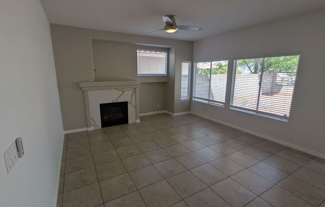 Beautiful 5 Bedroom Summerlin Home with Loft, Balcony & Mountain Views