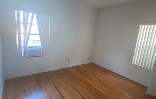 Shenandoah -1100  - (Owner pays bills)