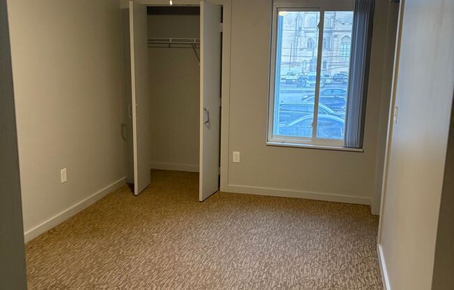 2 beds, 2 baths, 970 sqft, $1,495, Unit Unit 216