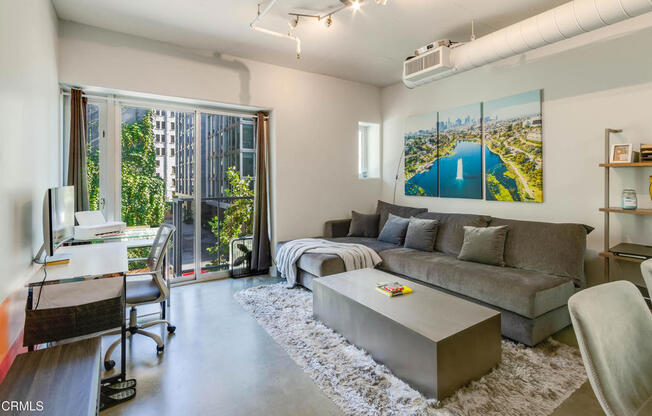 1 bed, 1 bath, 672 sqft, $2,300, Unit 221