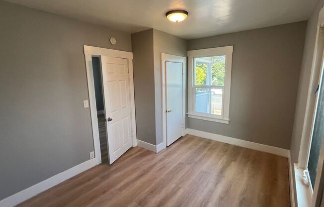 2 beds, 1 bath, $2,550