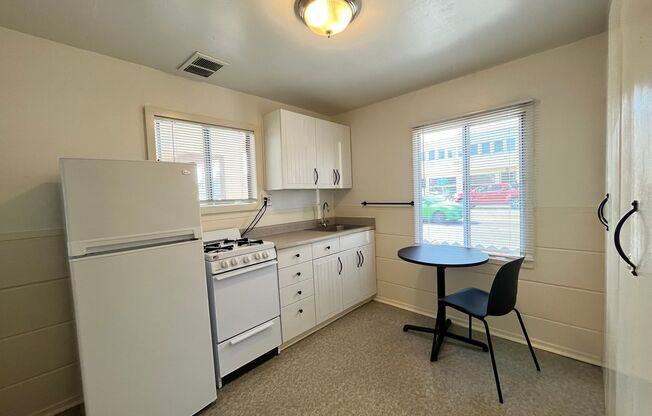 Studio, 1 bath, 206 sqft, $1,695