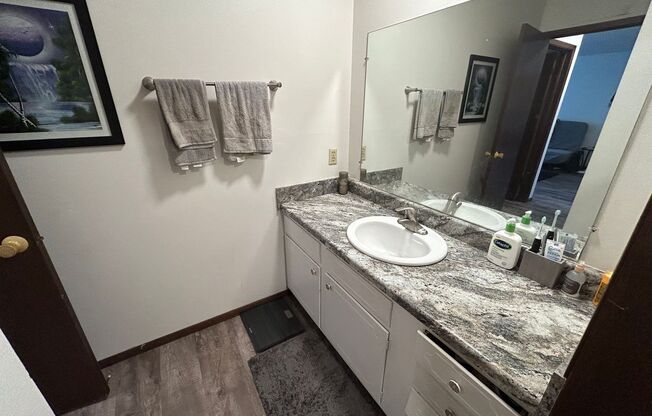 1 bed, 1 bath, $1,025, Unit 1
