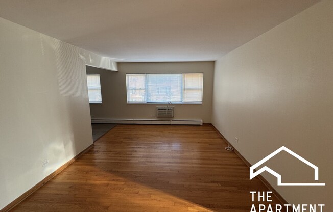 3057 N NARRAGANSETT AVE
