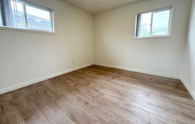 2 beds, 1 bath, $2,400, Unit 743-4