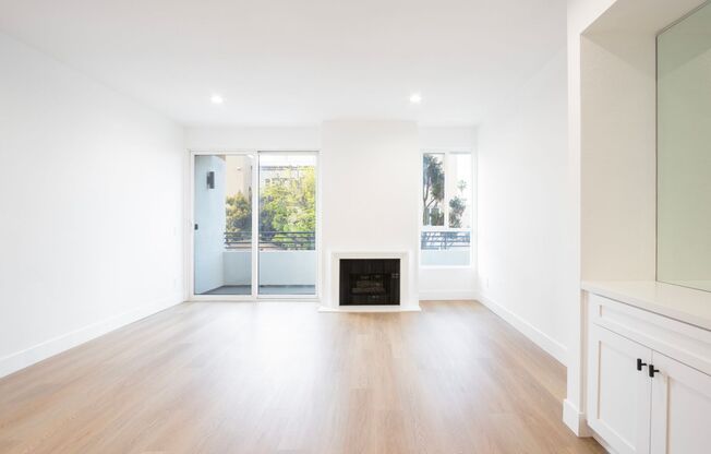 2 beds, 2 baths, $3,550, Unit 101