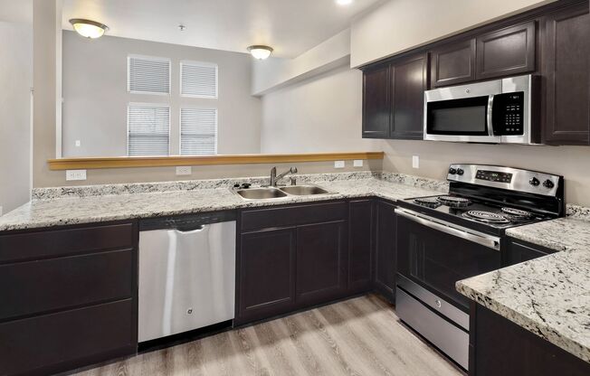 3 beds, 2 baths, 1,021 sqft, $2,295, Unit 541-104