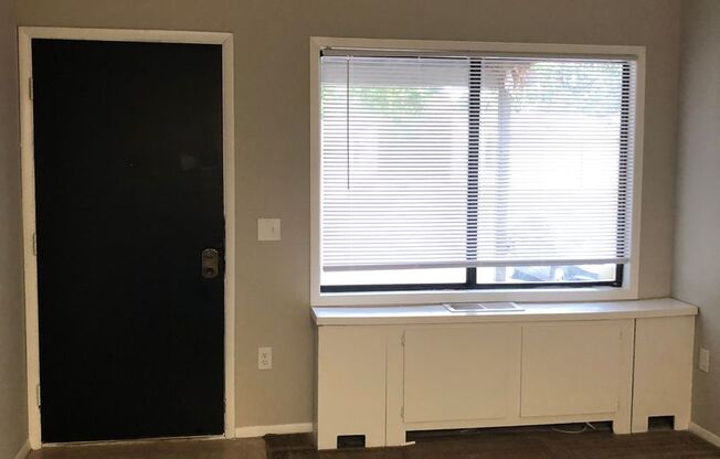 1 bed, 1 bath, 634 sqft, $839, Unit 5627 UD