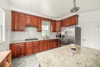 72 Standish Ave