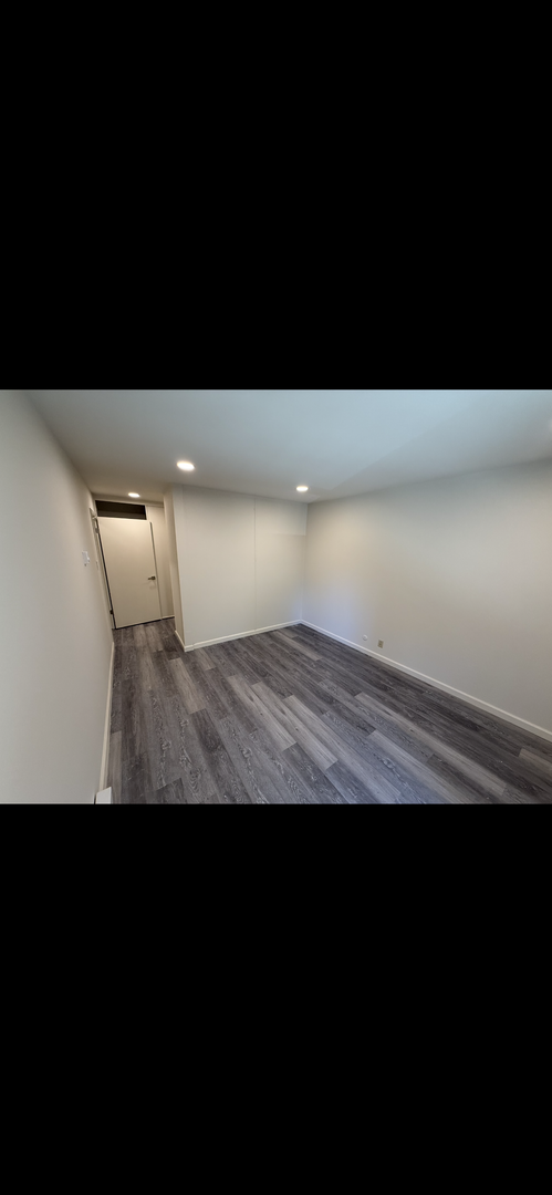 Carlmont Apartments - Entire Building Remodeled - 1 Month Free, No Pet Fee