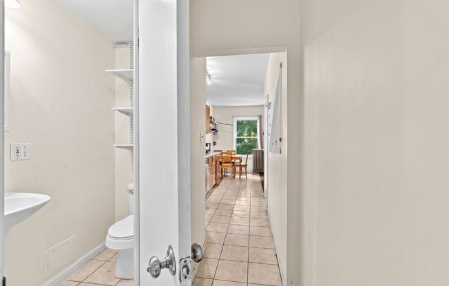 3 beds, 1 bath, 1,500 sqft, $3,100, Unit 3S